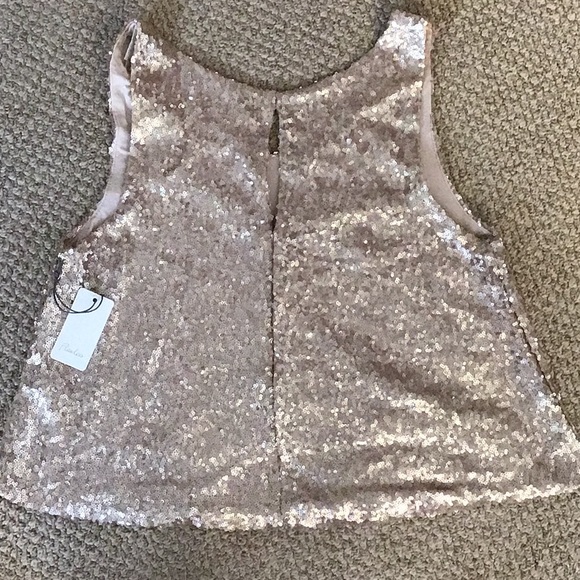 NWT VICI Sequin sleeveless top - Picture 3 of 4